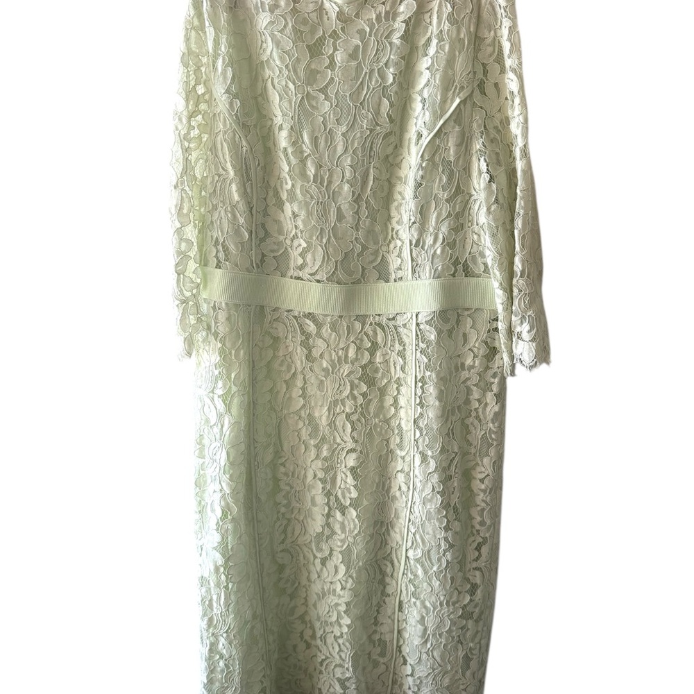 Elegant Lace Dress in Cream